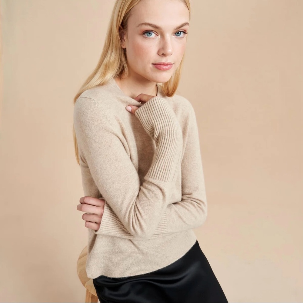 NWT La Ligne Solid Lean Lines 100% Cashmere Sweater in Tan Size Medium - Picture 2 of 13